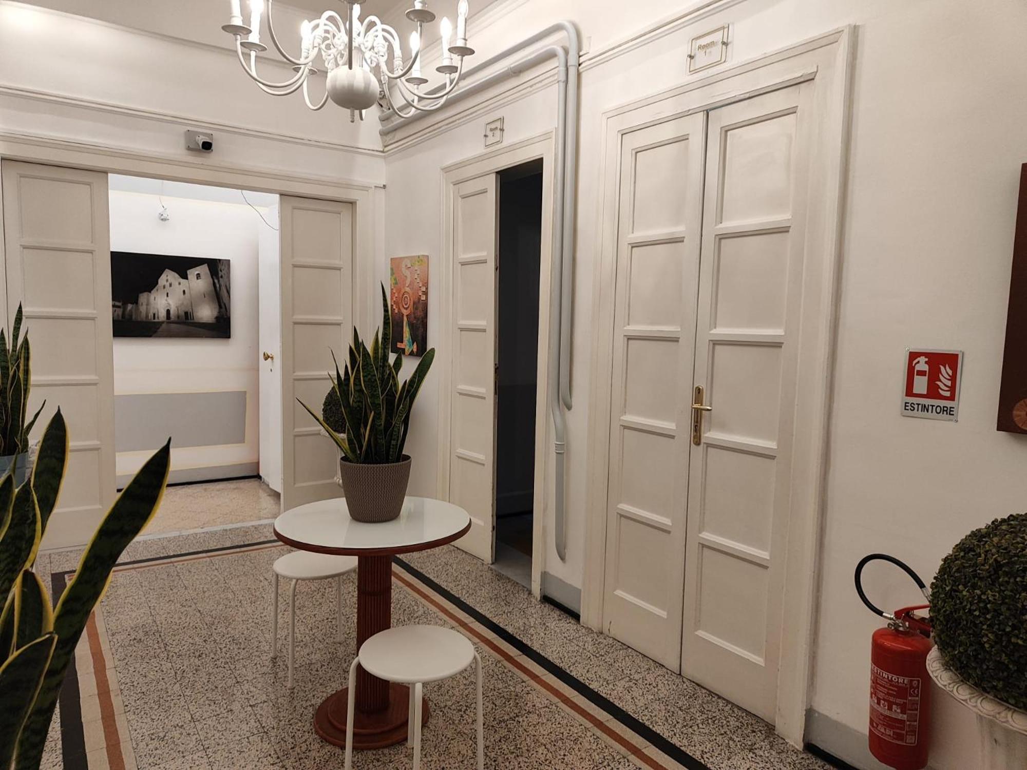 Room And Suite - Bari Centrale - Εξωτερικό φωτογραφία